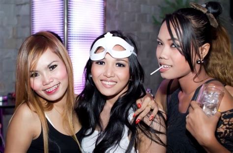 My First Thailand Bargirl Experience (Good) .